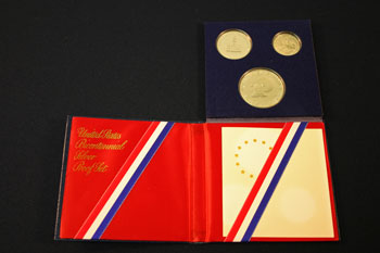 1976 3-Piece Proof Set open to reverse 1976 3-Piece Proof Set open to reverse