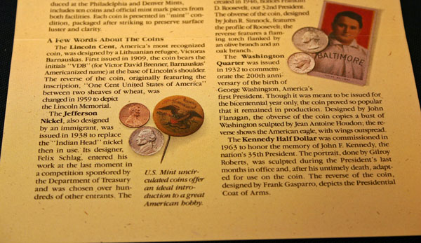 1990 Mint Set bottom of insert large view 1990 Mint Set bottom of insert large view