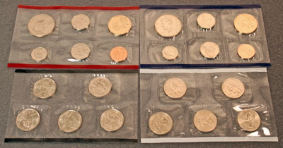 2004 Mint Set obverse view of uncirculated coins
