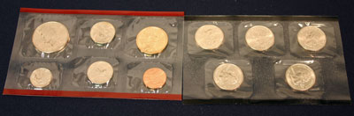 2005 Mint Set observe of uncirculated coins minted in Denver
